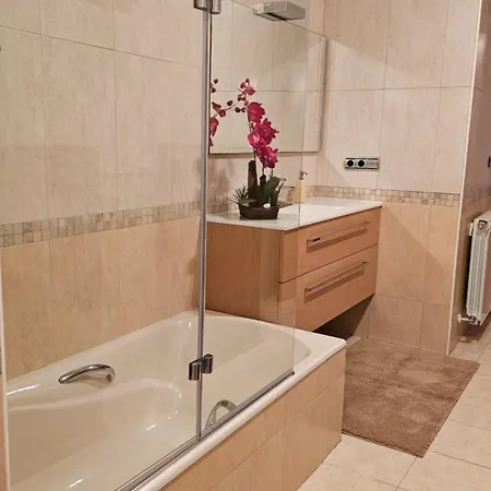 Simonan Borda Villa *